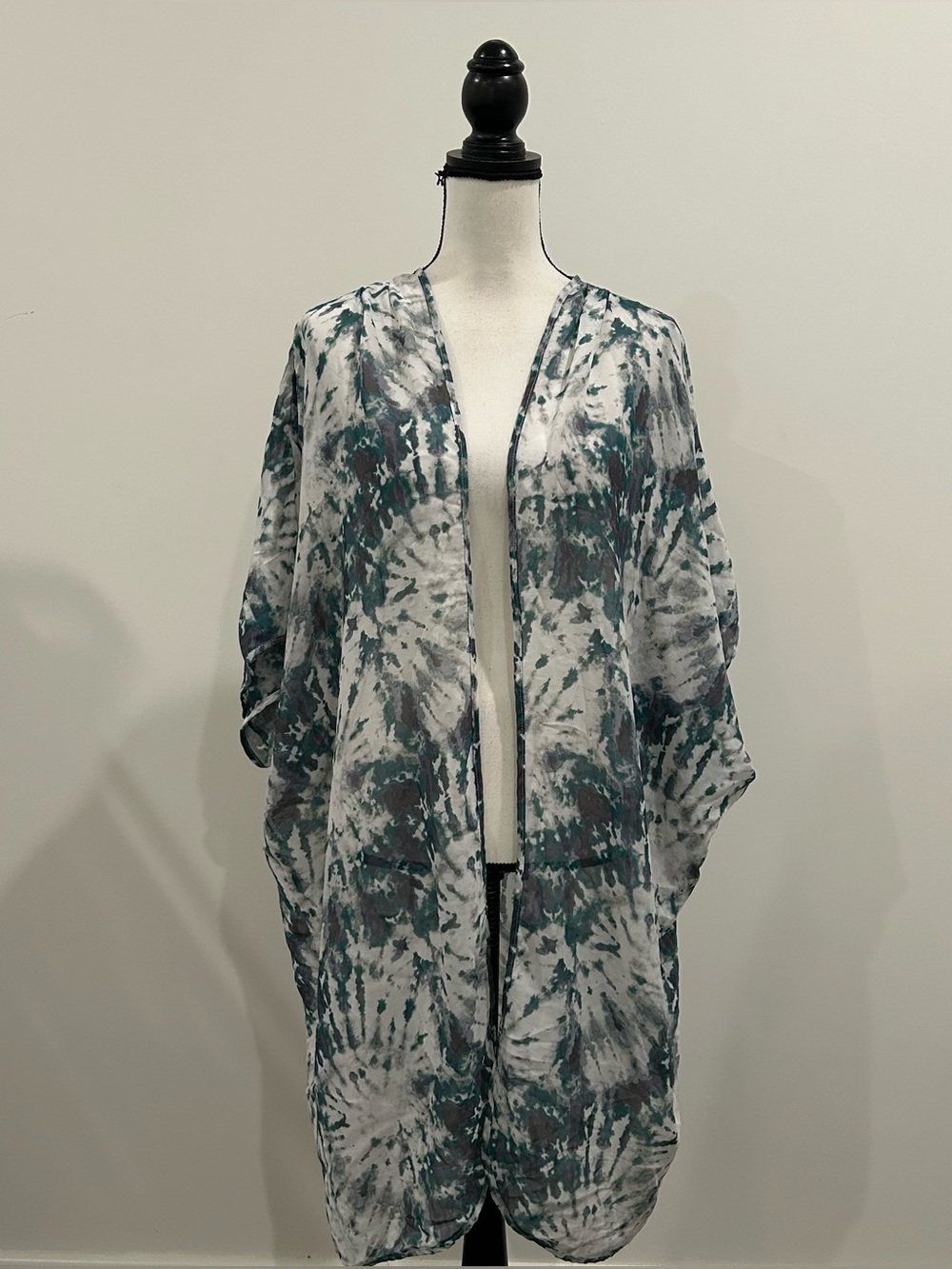 Live 4 Truth Bohemian Kimono